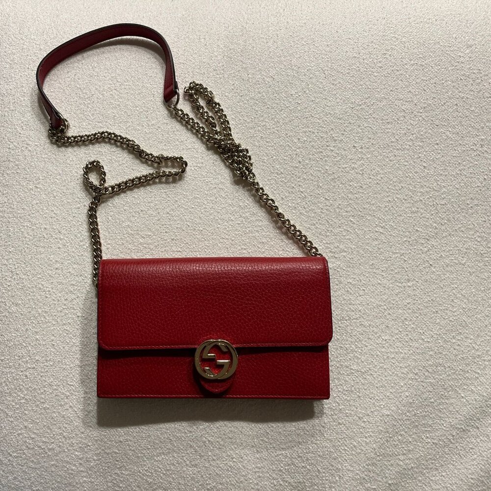 Gucci Interlocking G Bag With Chain - image 1